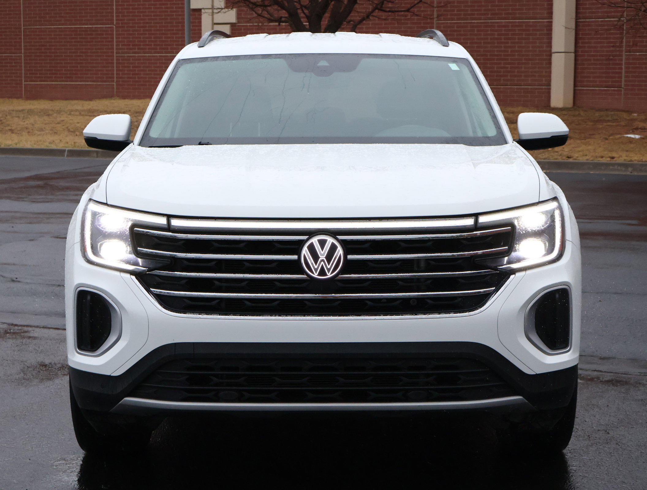 Used 2025 Volkswagen Atlas SE image 29