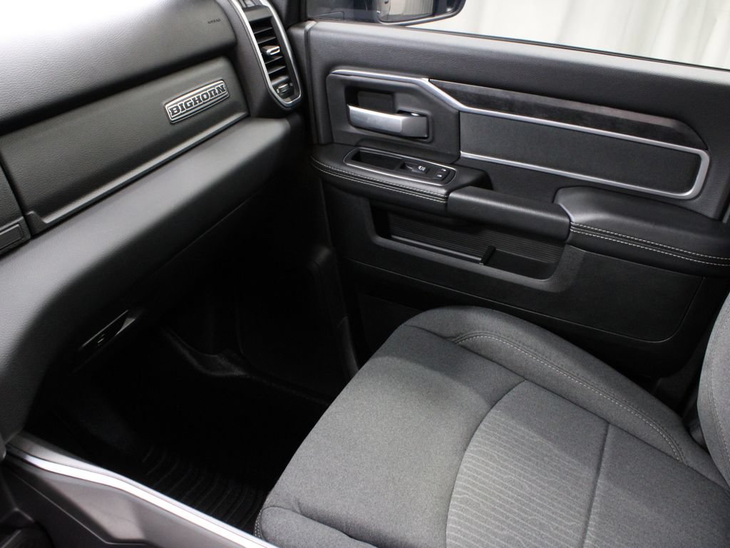 Used 2024 RAM 2500 Big Horn w/ Night Edition AWD/4WD image 28