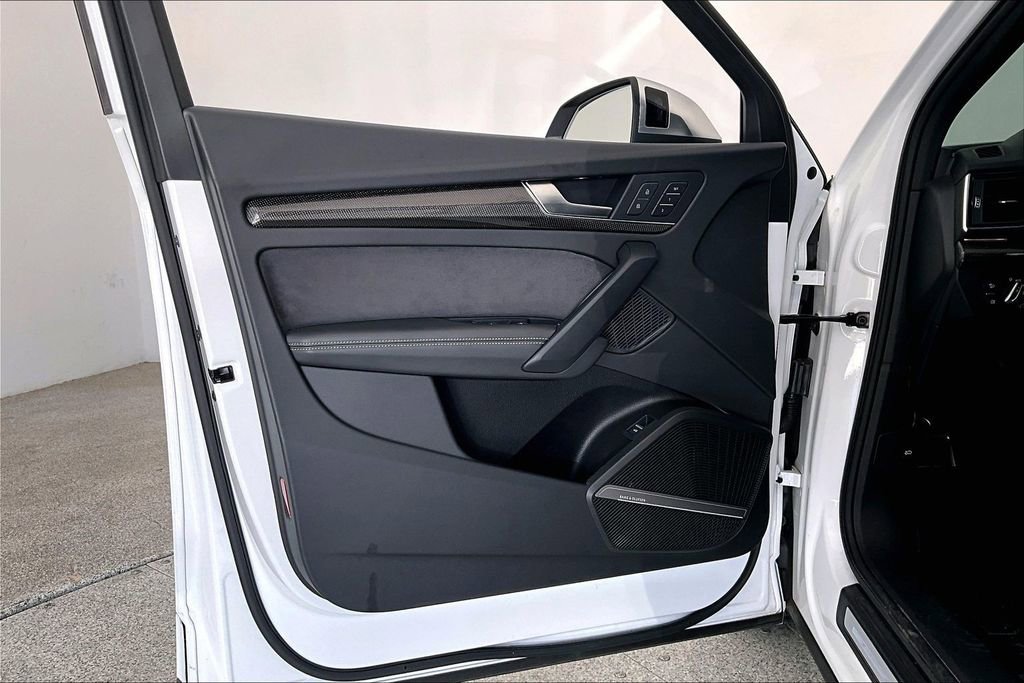 Used 2023 Audi SQ5 Prestige w/ Prestige Package image 22