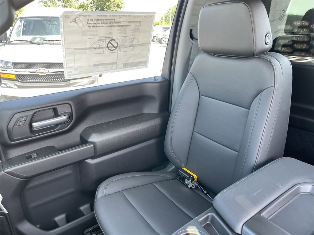 New 2025 Chevrolet Silverado 3500 W/T image 18