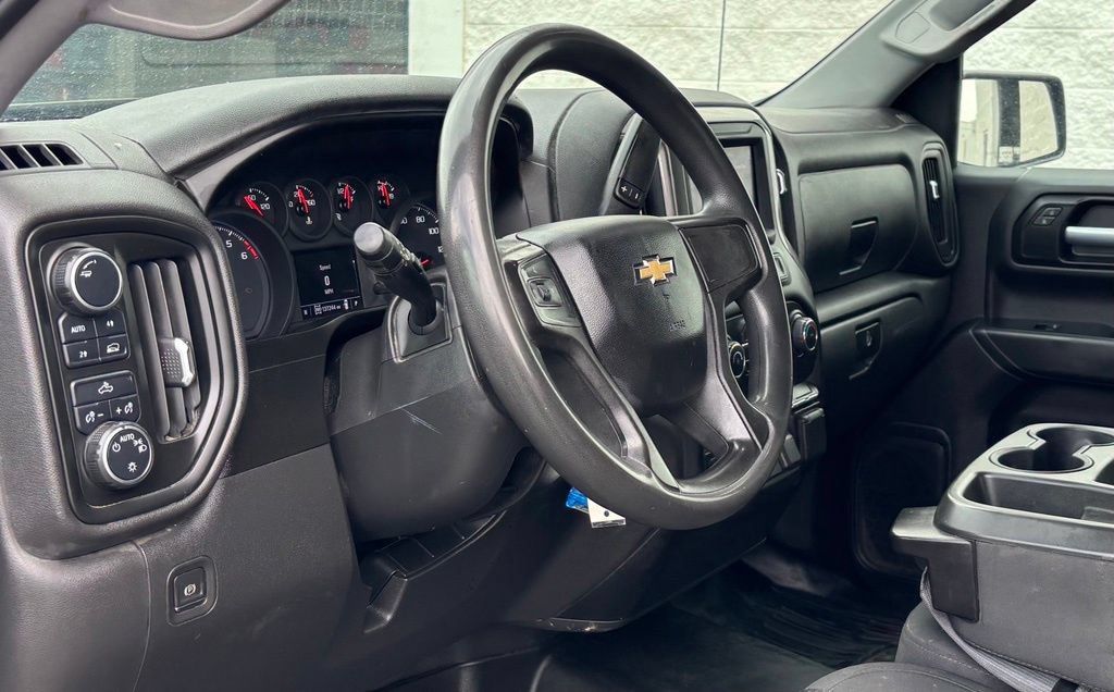 Used 2021 Chevrolet Silverado 1500 Custom AWD/4WD image 9