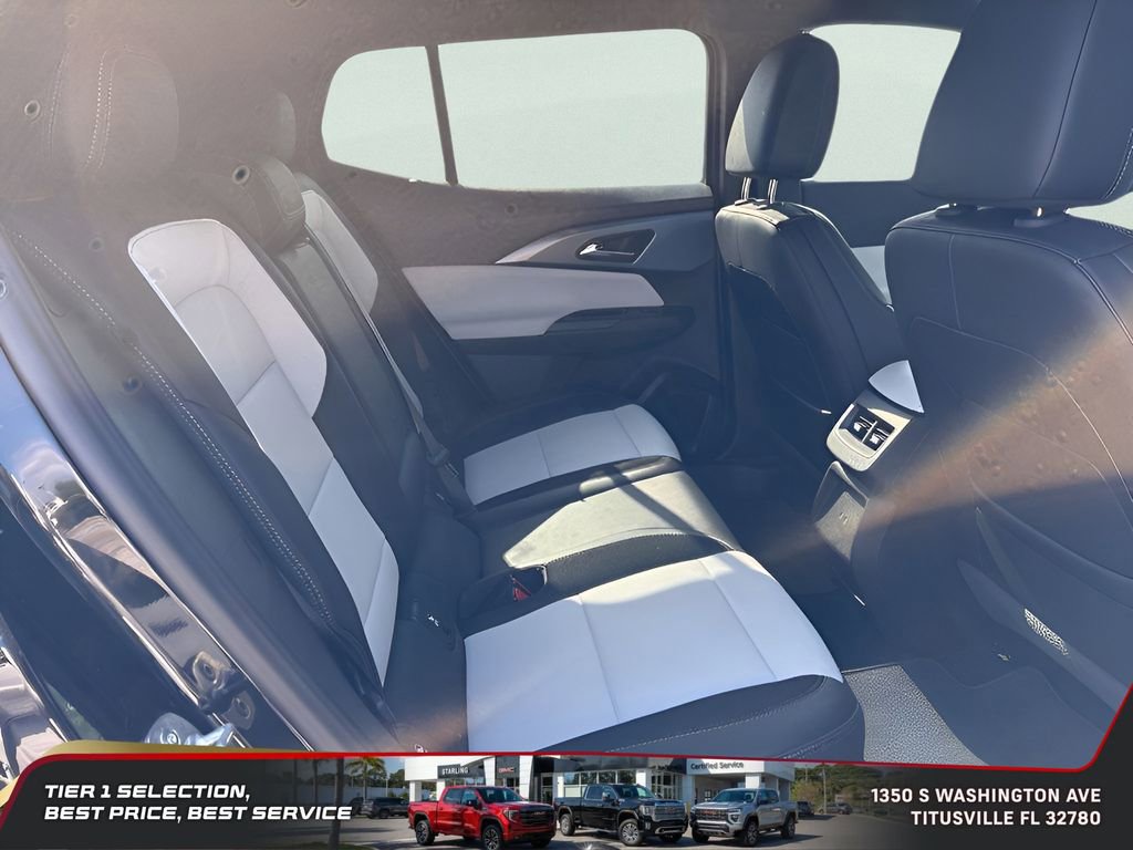 Used 2025 Chevrolet Equinox EV LT image 9