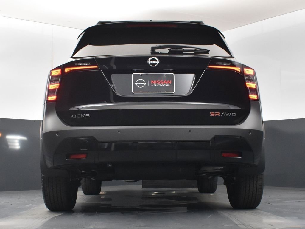 New 2026 Nissan Kicks SR w/ Illumination Package AWD/4WD image 43
