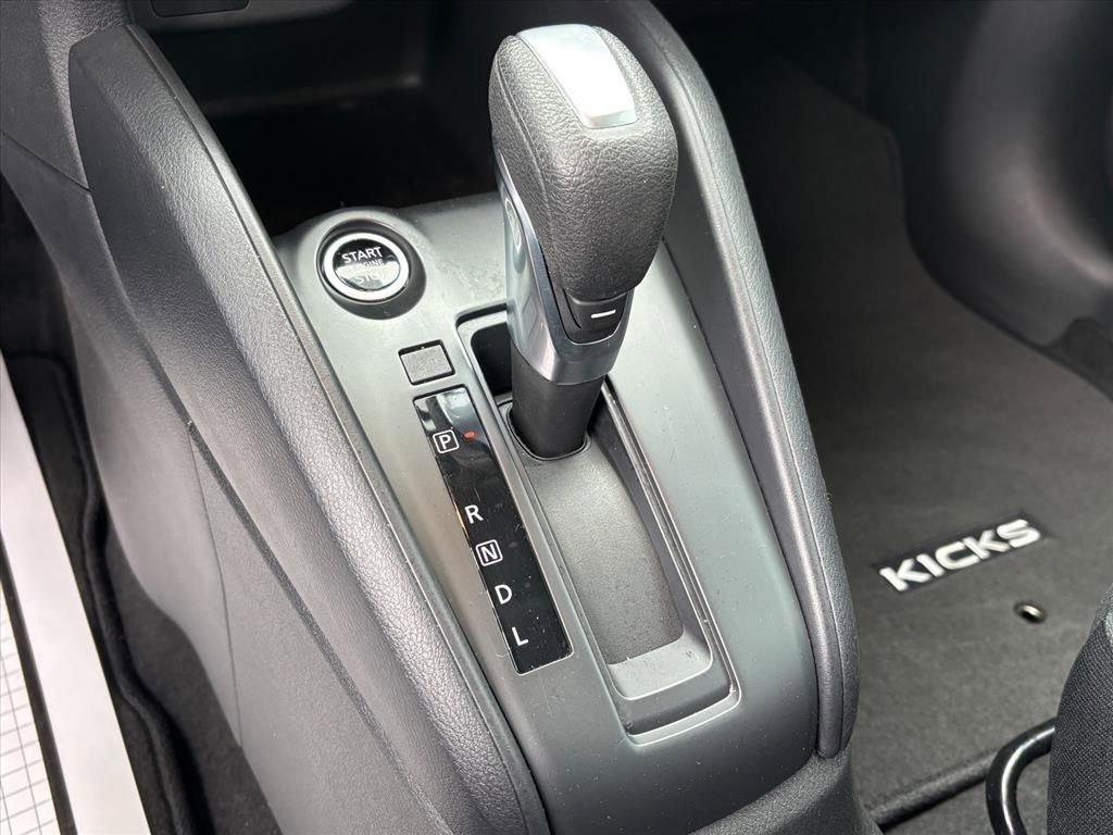 Used 2024 Nissan Kicks S image 19