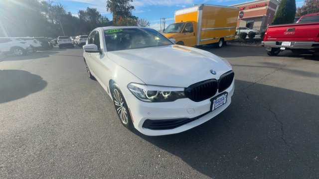 Used 2019 BMW 530i xDrive w/ Convenience Package AWD/4WD image 2