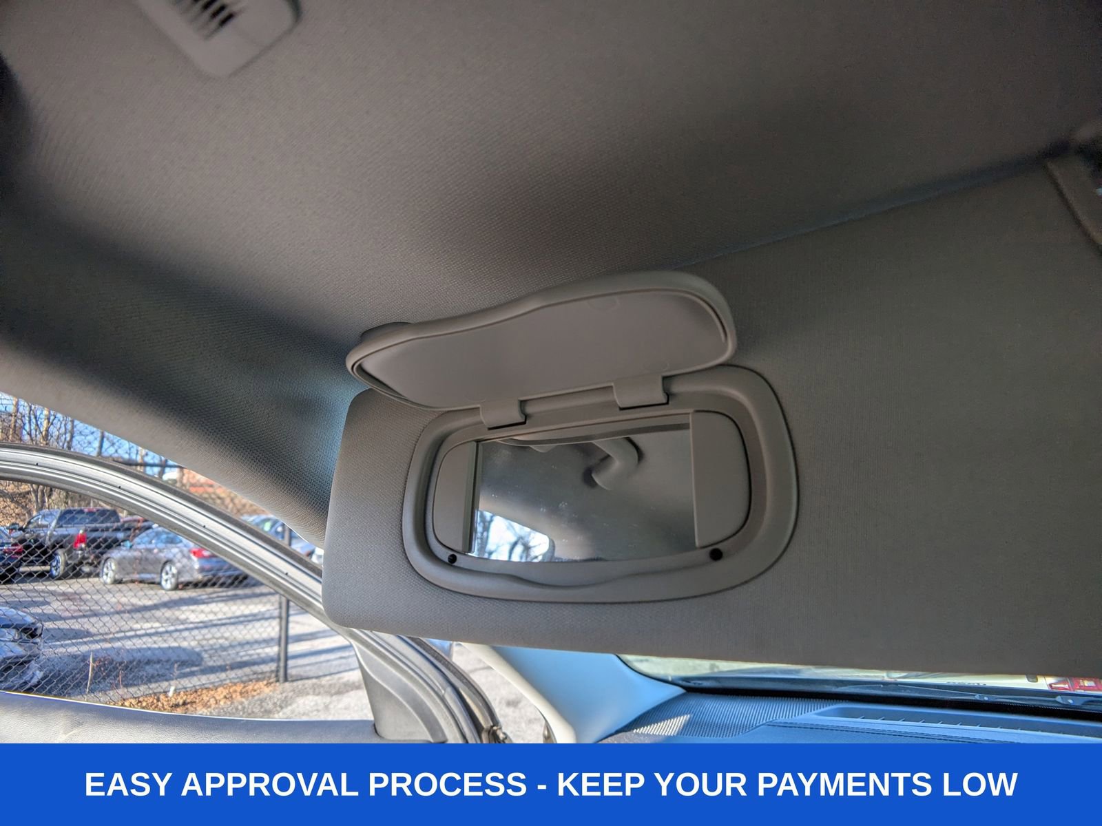 Used 2019 Jeep Cherokee Latitude w/ Cold Weather Group image 26