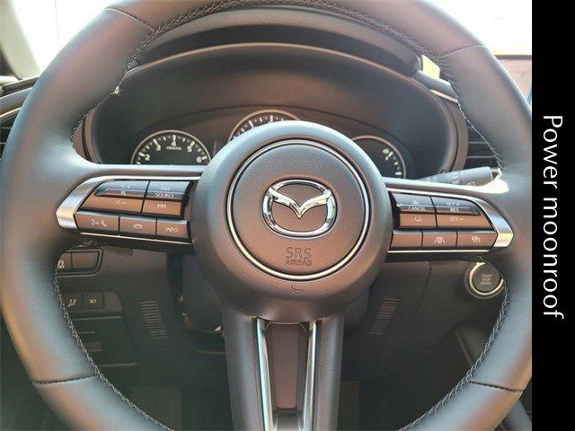 New 2025 MAZDA MAZDA3 Hatchback w/Premium Plus Pkg image 12