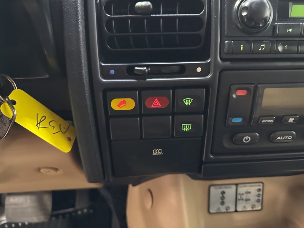 Used 2004 Land Rover Discovery SE AWD/4WD image 23