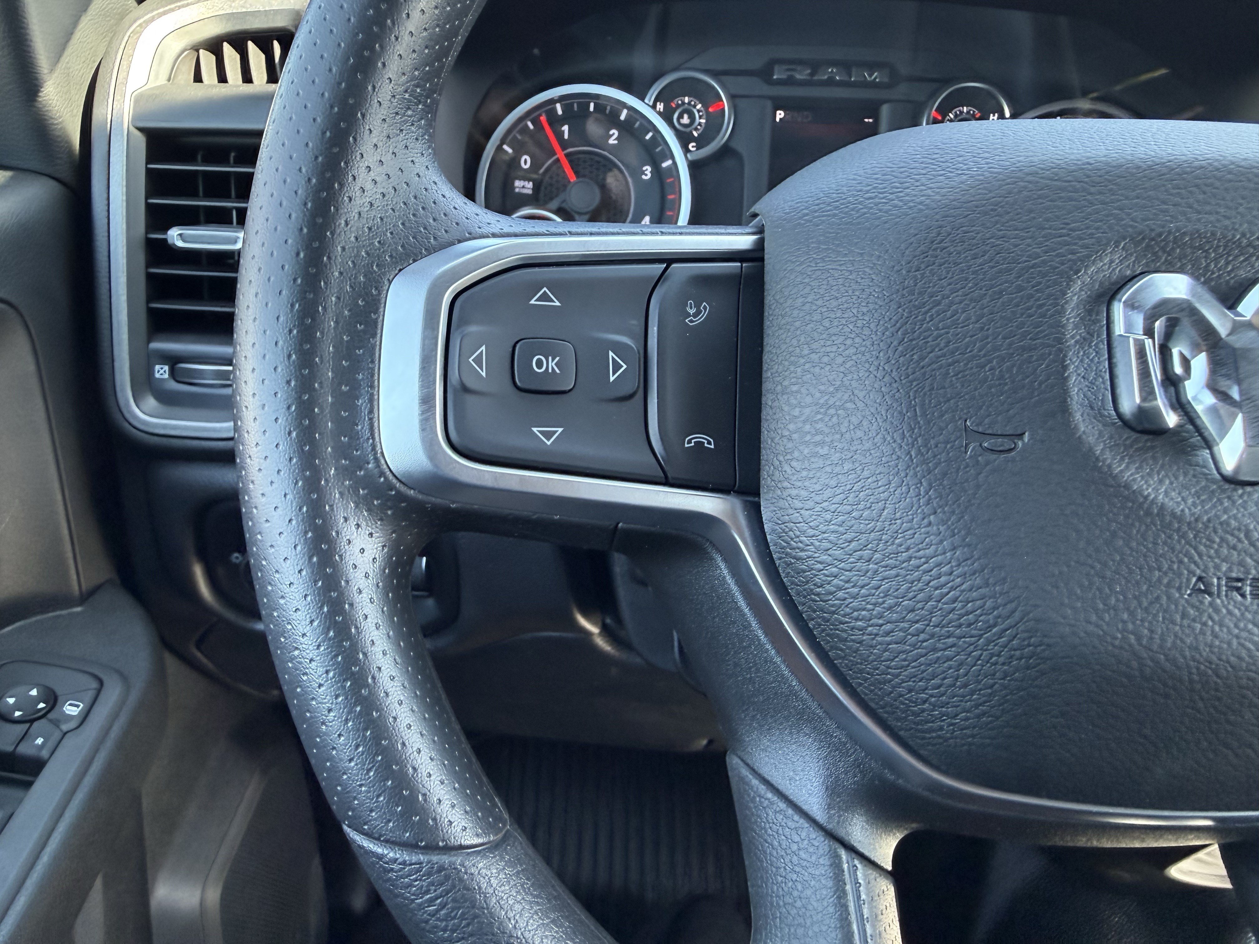 New 2026 RAM 3500 Tradesman AWD/4WD image 18