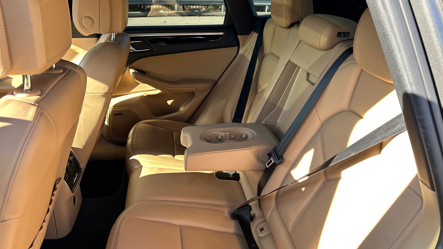 Used 2017 Porsche Macan S image 10