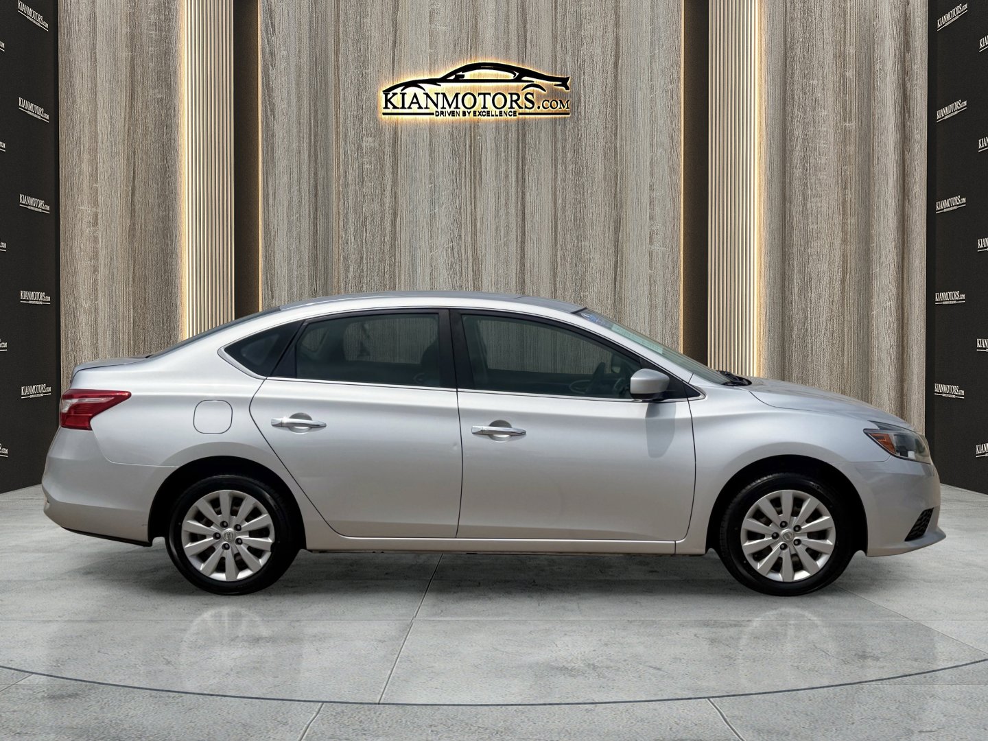 Used 2017 Nissan Sentra SV FWD image 8