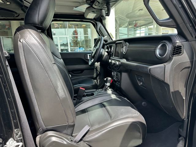 Used 2023 Jeep Wrangler Unlimited Sahara image 24