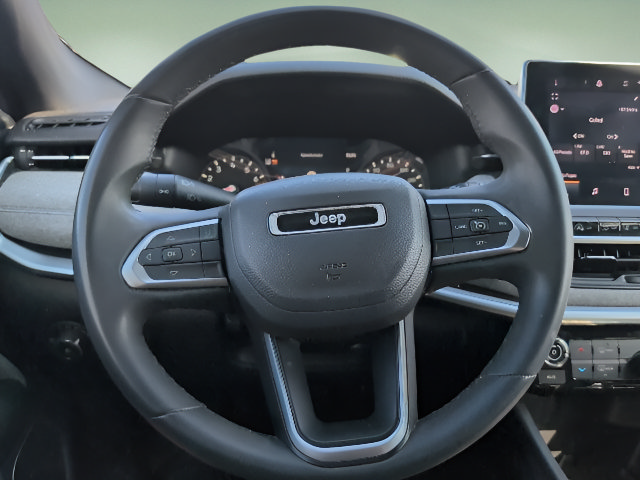 Used 2024 Jeep Compass Latitude AWD/4WD image 12