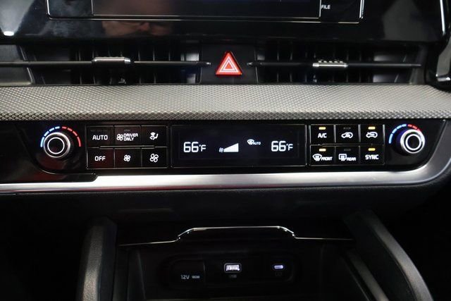 Used 2023 Kia Sportage LX image 19