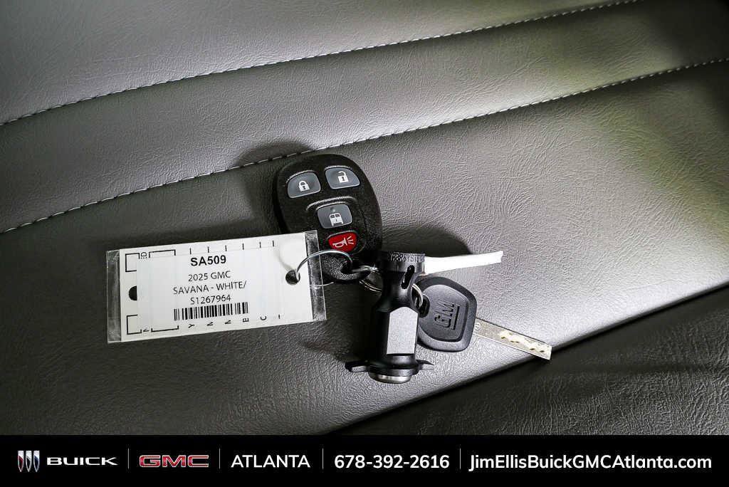 New 2025 GMC Savana 2500 w/ Driver Convenience Package RWD image 19