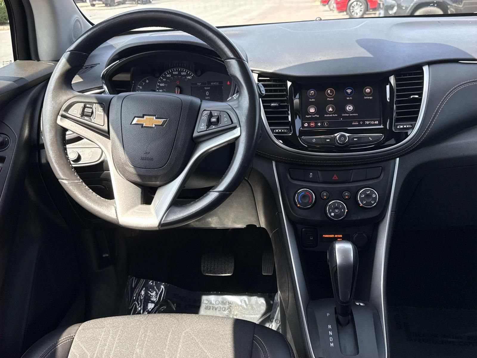 Used 2021 Chevrolet Trax LT w/ LT Convenience Package AWD/4WD image 8