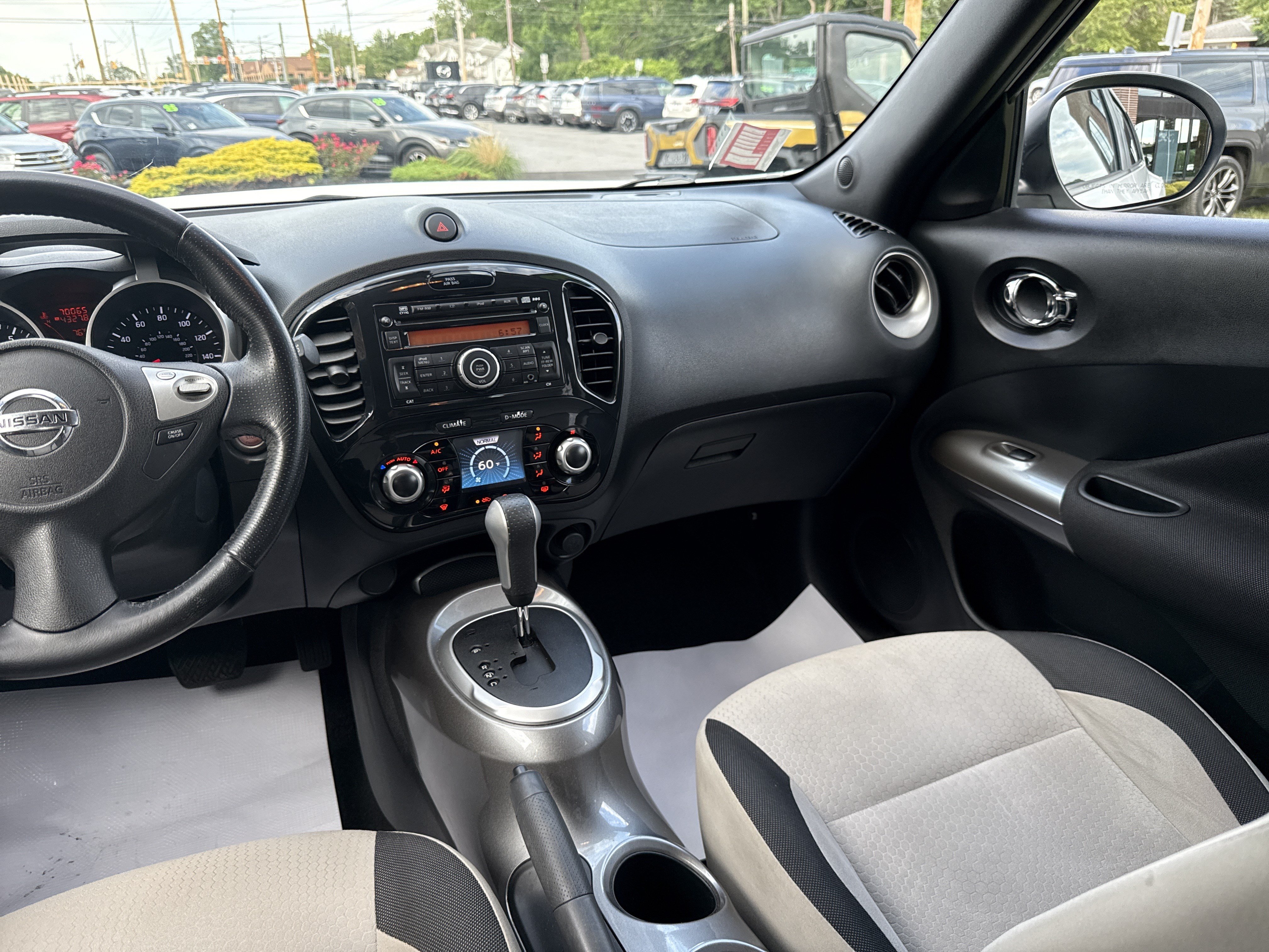 Used 2013 Nissan Juke SV AWD/4WD image 22