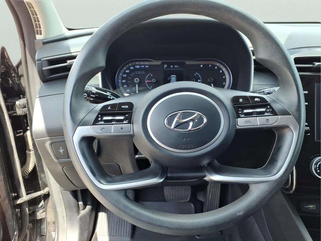 Used 2022 Hyundai Tucson SEL FWD image 17