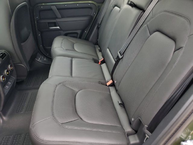 New 2026 Land Rover Defender 110 X-Dynamic SE AWD/4WD image 11