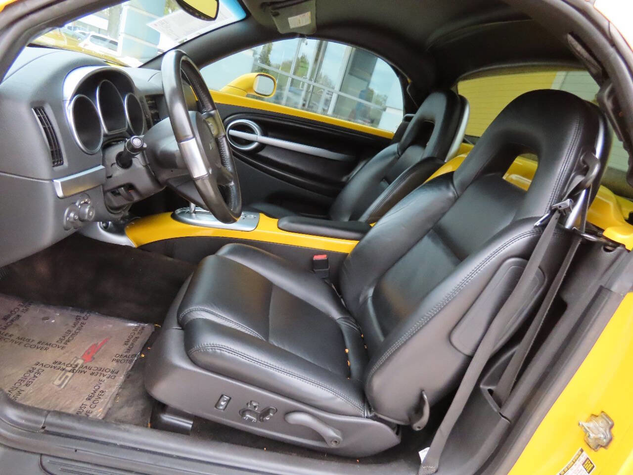 Used 2004 Chevrolet SSR w/ Preferred Equipment Group image 22