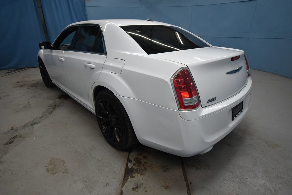 Used 2013 Chrysler 300 S image 28