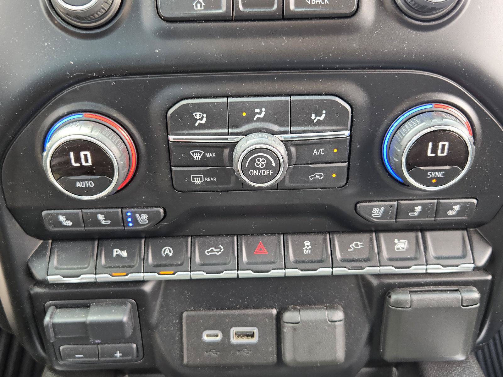 Used 2021 Chevrolet Silverado 1500 LTZ RWD image 18