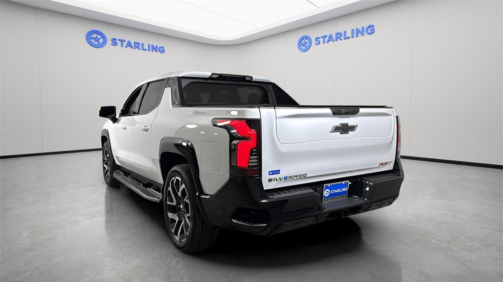 Used 2025 Chevrolet Silverado EV RST image 6