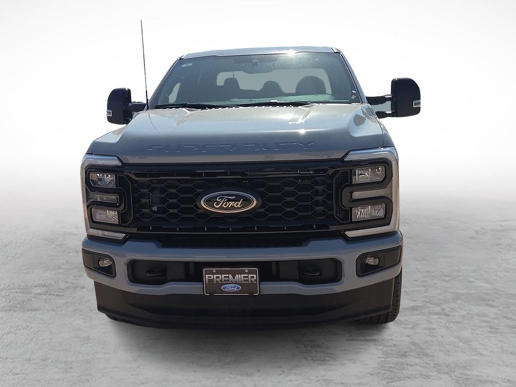 New 2026 Ford F250 Lariat w/ Black Appearance Package AWD/4WD image 3