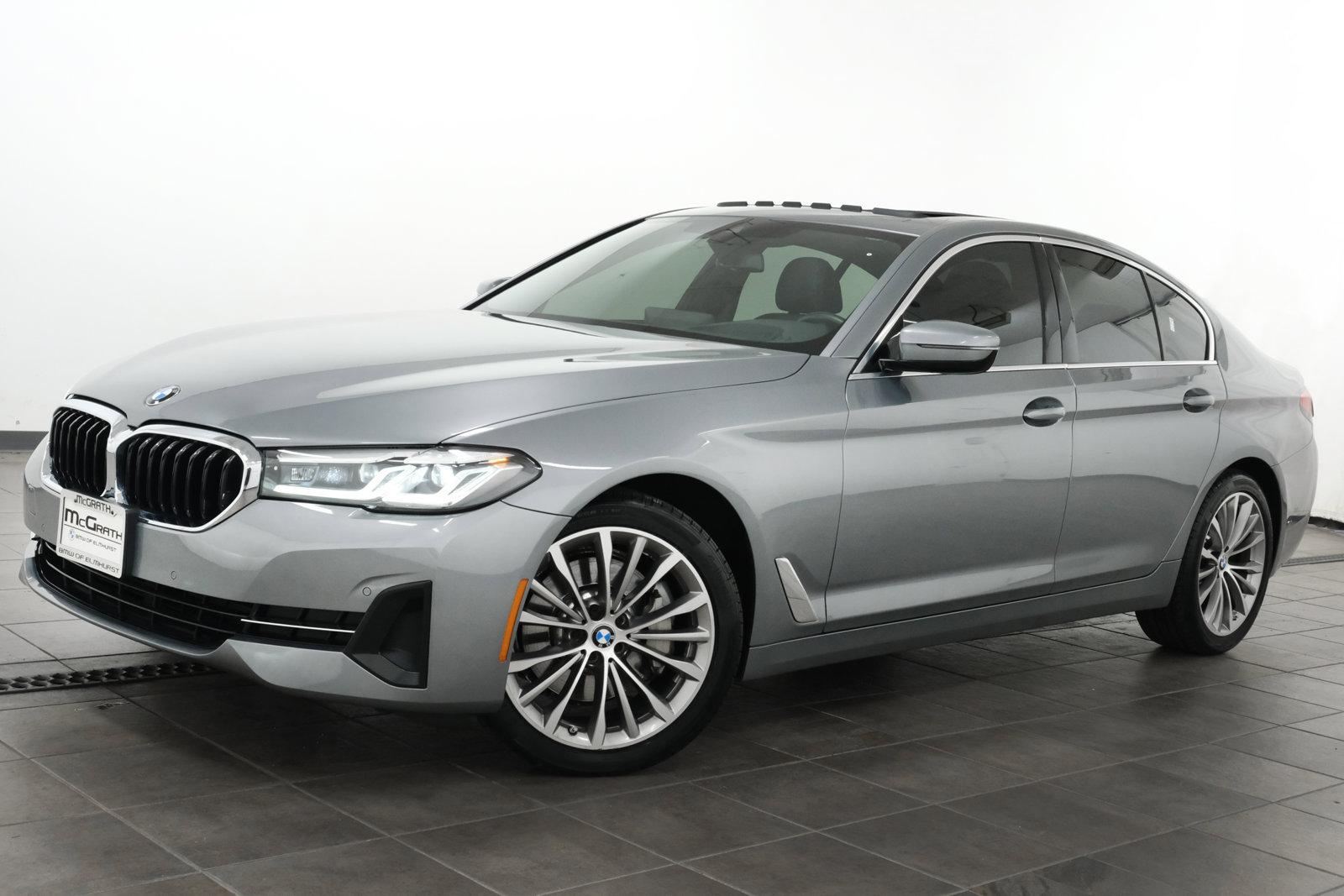 Used 2023 BMW 530i xDrive w/ Premium Package AWD/4WD image 1