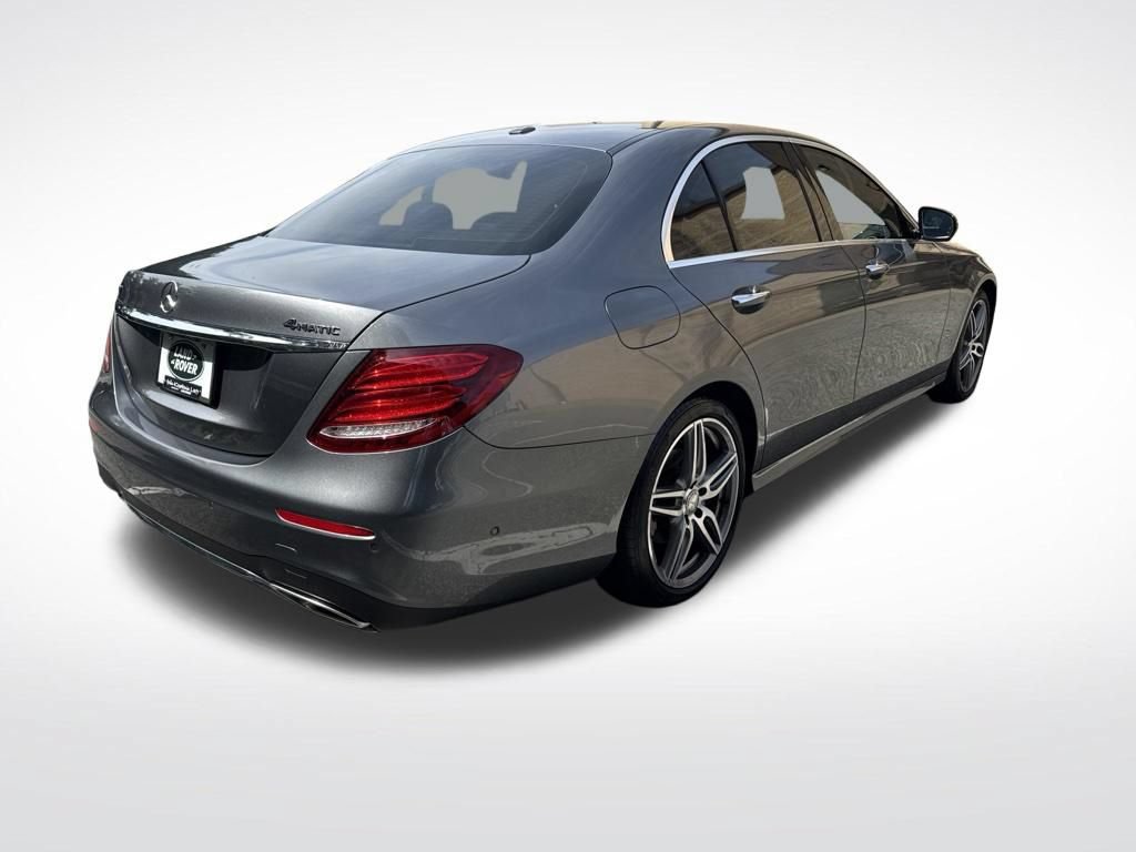 Used 2017 Mercedes-Benz E 300 4MATIC image 5