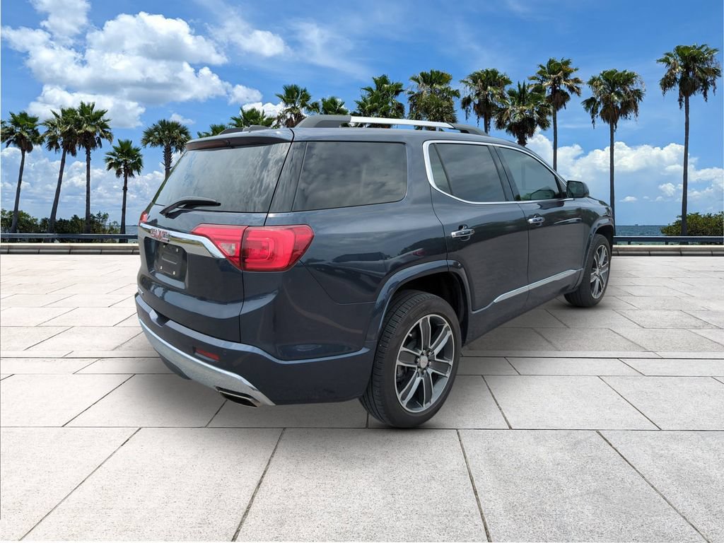 Used 2018 GMC Acadia Denali w/ Technology Package FWD image 5