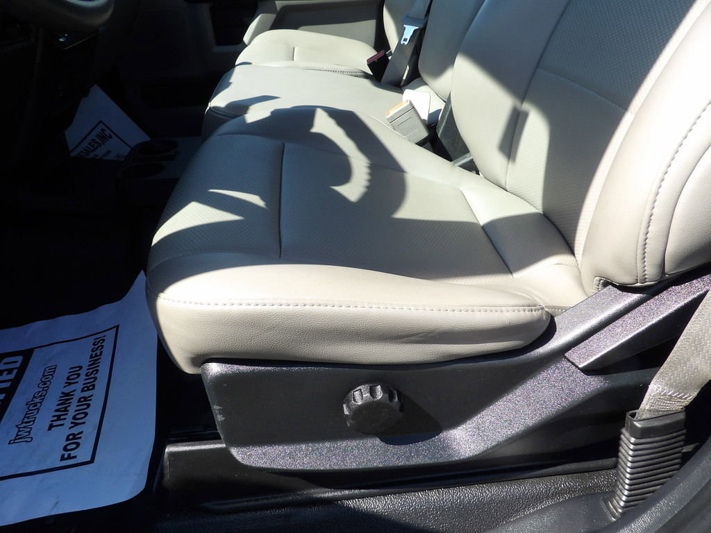 Used 2019 Ford F350 XL w/ Power Equipment Group AWD/4WD image 18