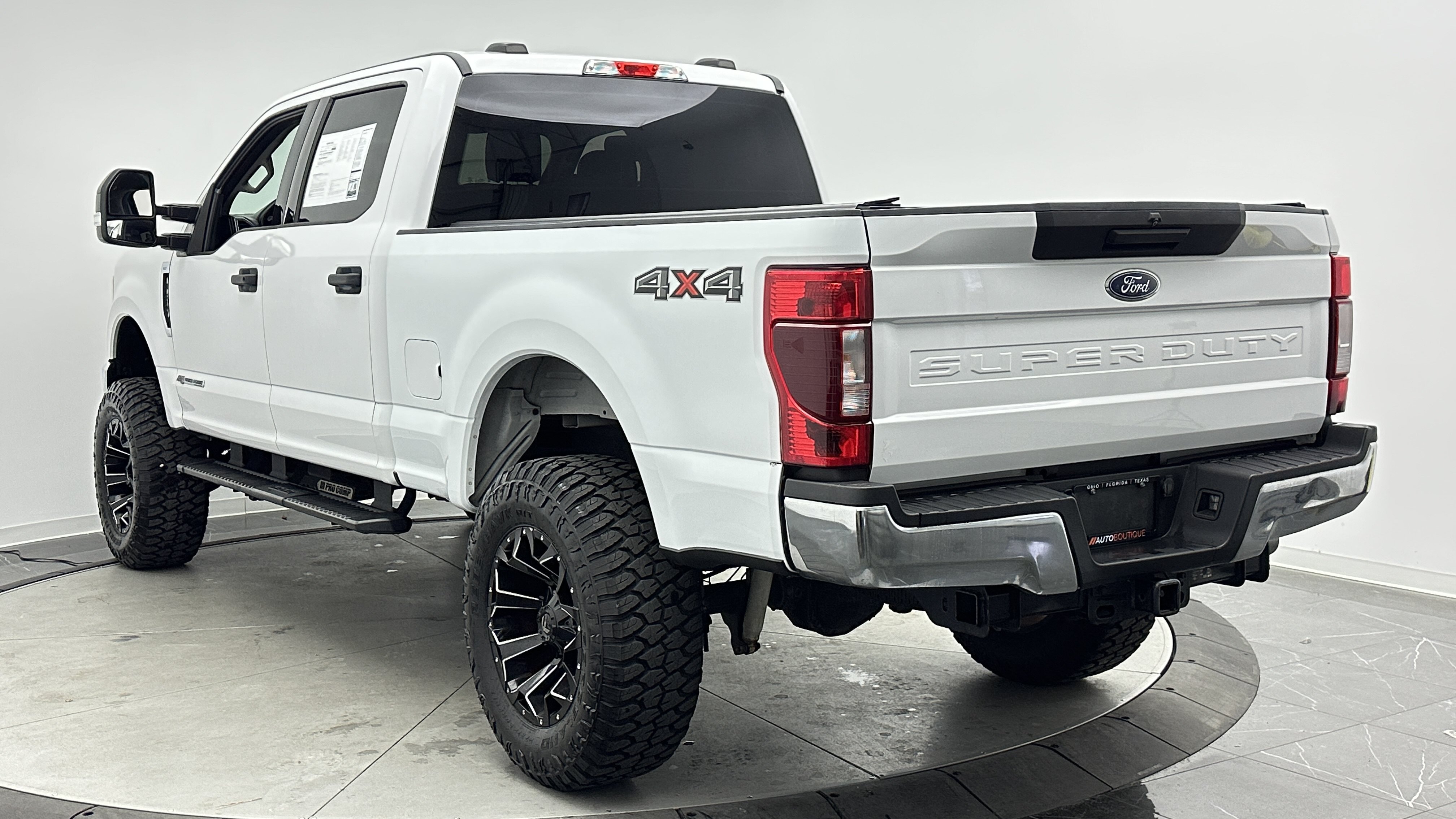 Used 2020 Ford F250 XLT AWD/4WD image 4