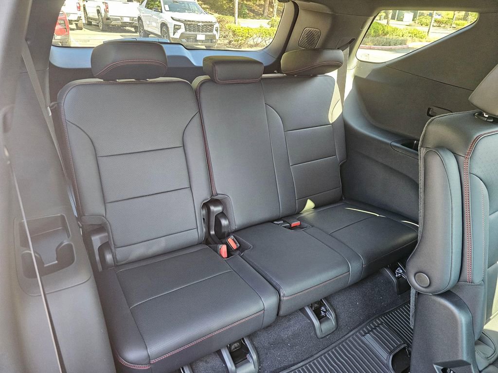 New 2026 Chevrolet Traverse RS image 13