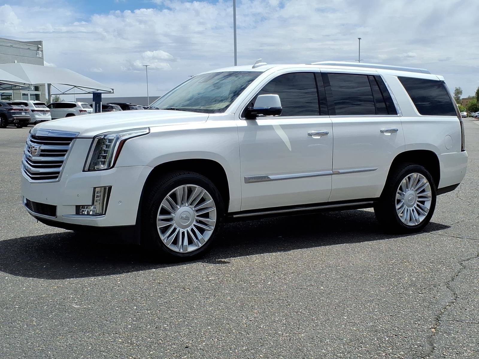 Used 2018 Cadillac Escalade Platinum image 2