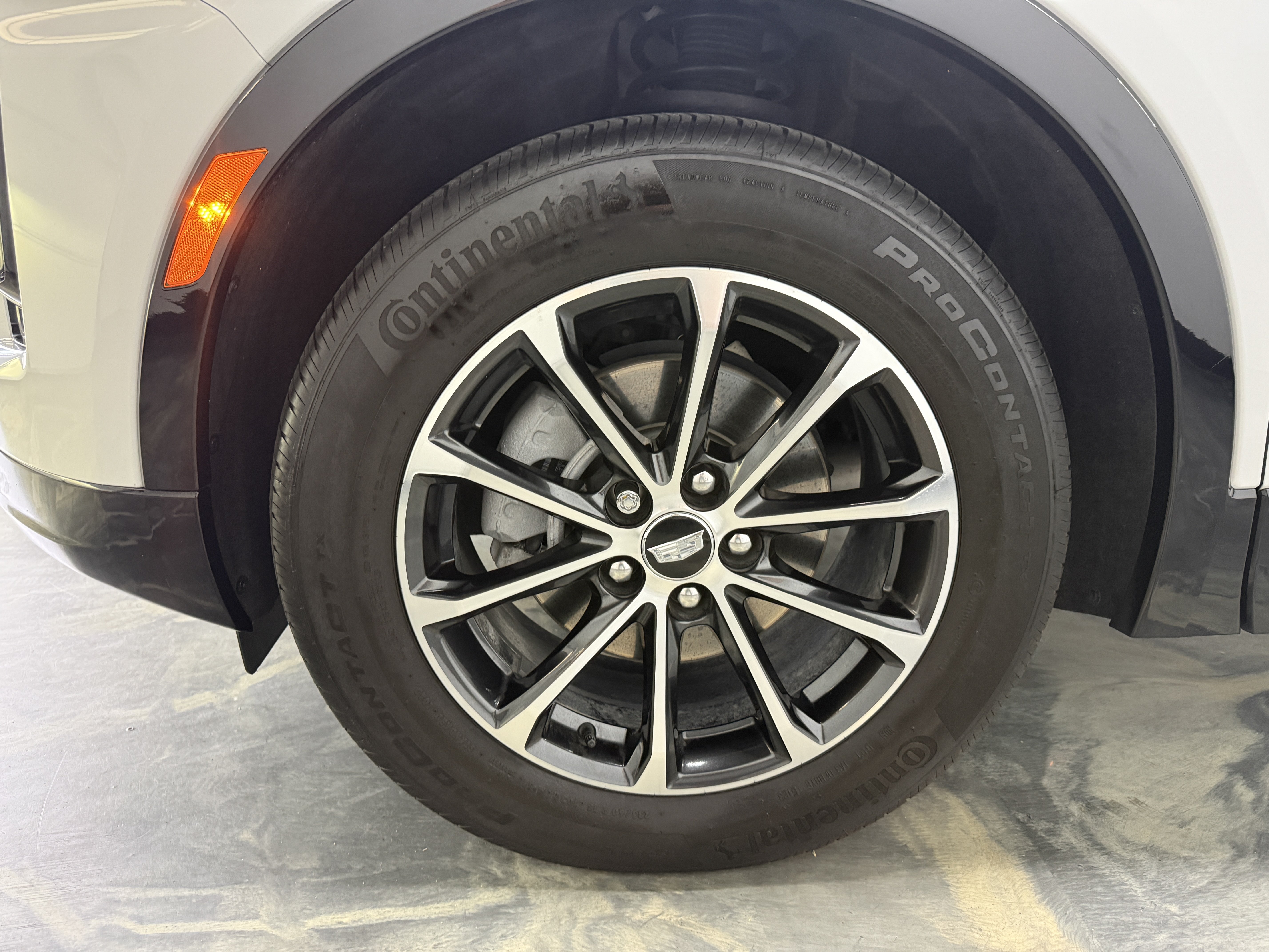 Used 2024 Cadillac XT4 Sport AWD/4WD image 26