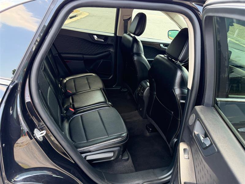 Used 2020 Ford Escape Titanium AWD/4WD image 39