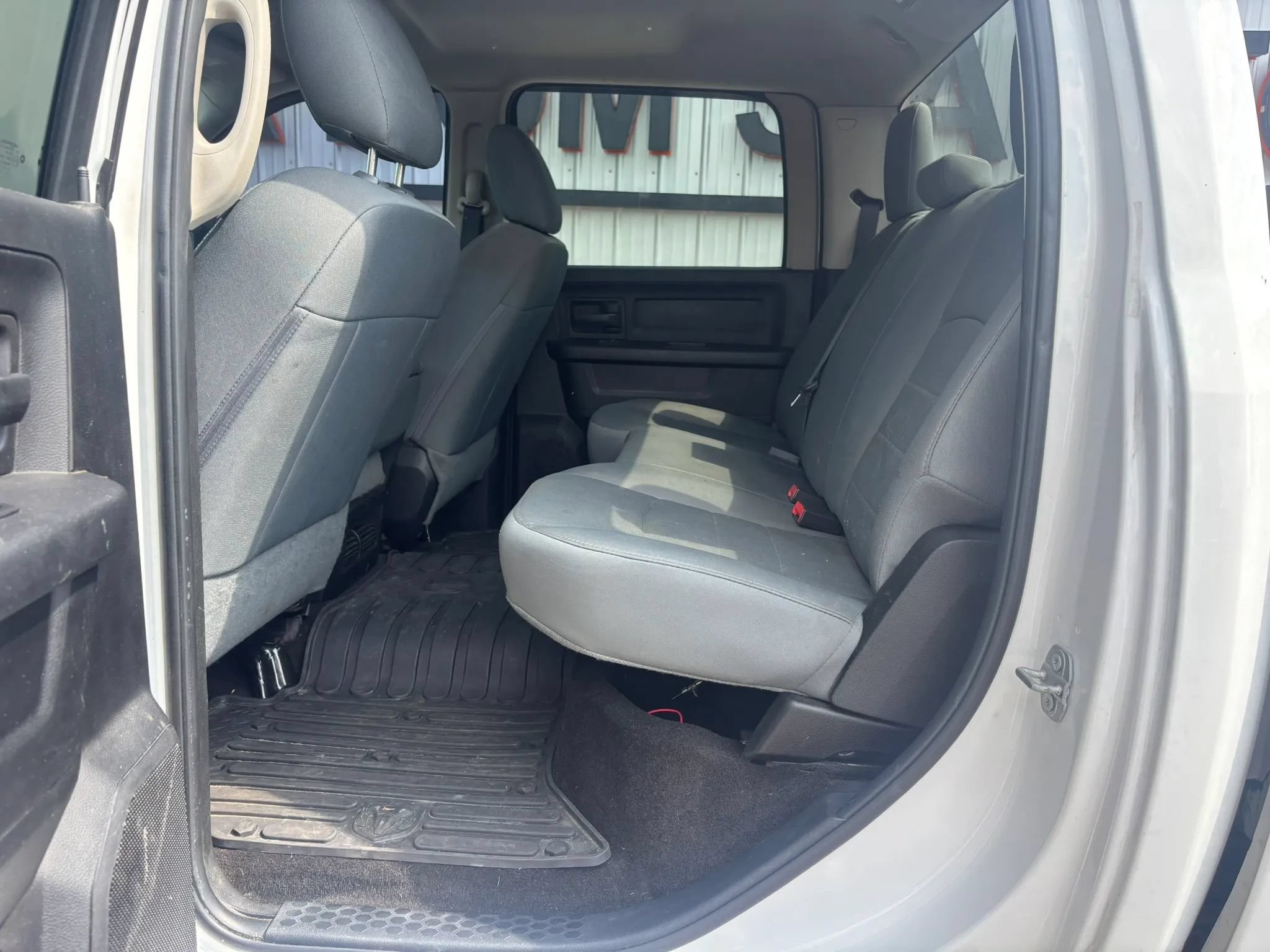Used 2017 RAM 2500 Tradesman w/ Chrome Appearance Group AWD/4WD image 17