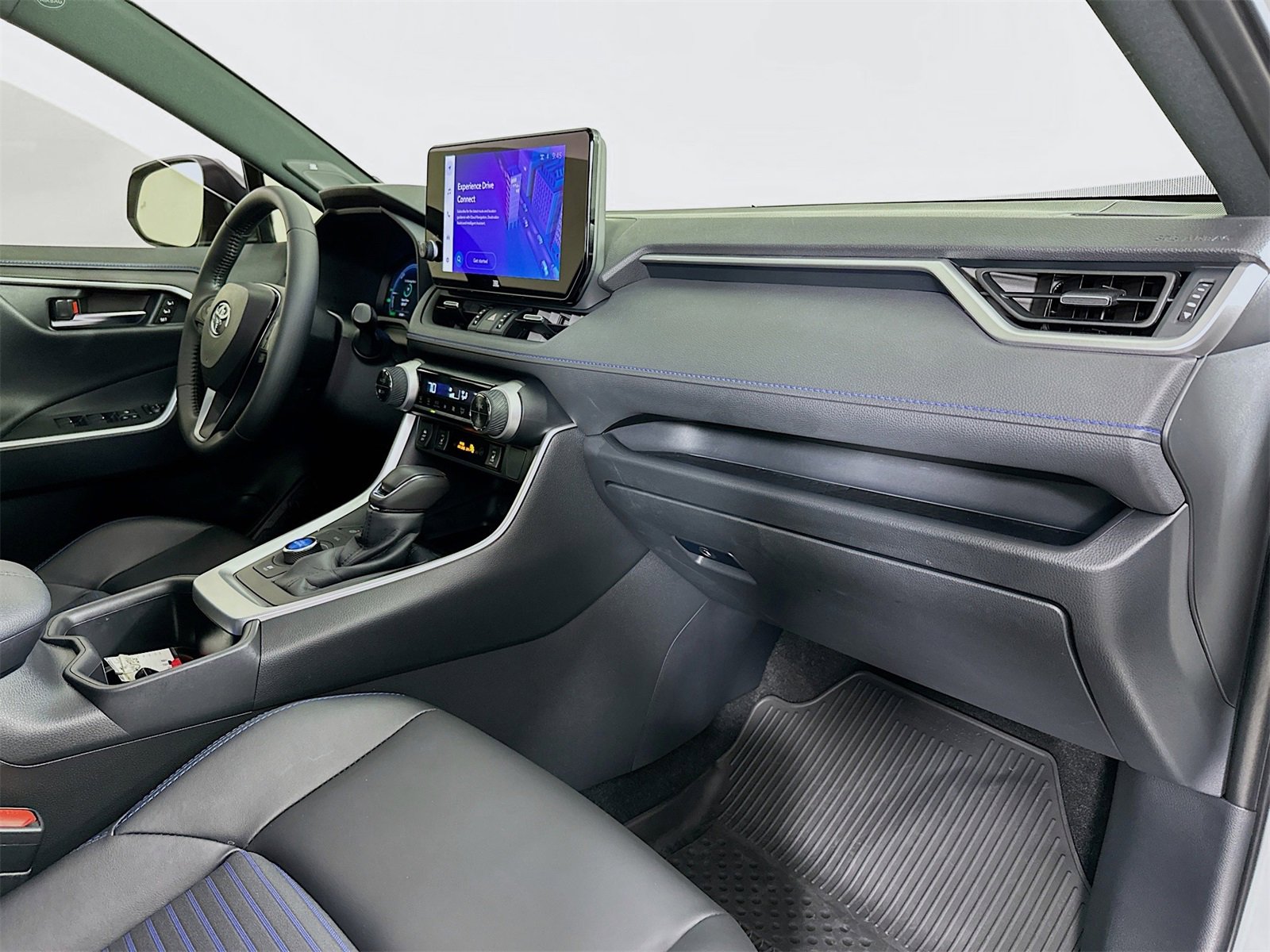 Certified 2025 Toyota RAV4 XSE image 31