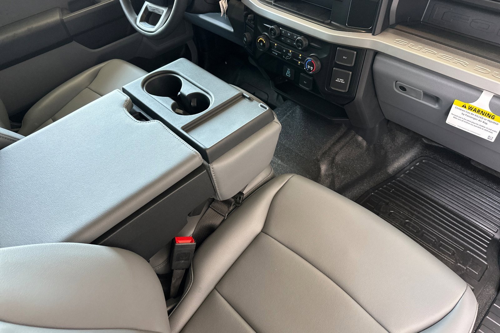 New 2024 Ford F550 2WD SuperCab Super Duty image 15