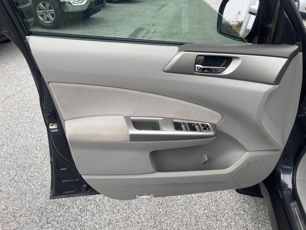 Used 2010 Subaru Forester 2.5XT Limited image 13