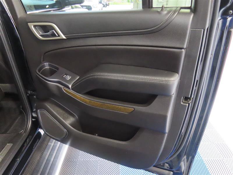 Used 2019 GMC Yukon XL Denali w/ Denali Ultimate Package image 28