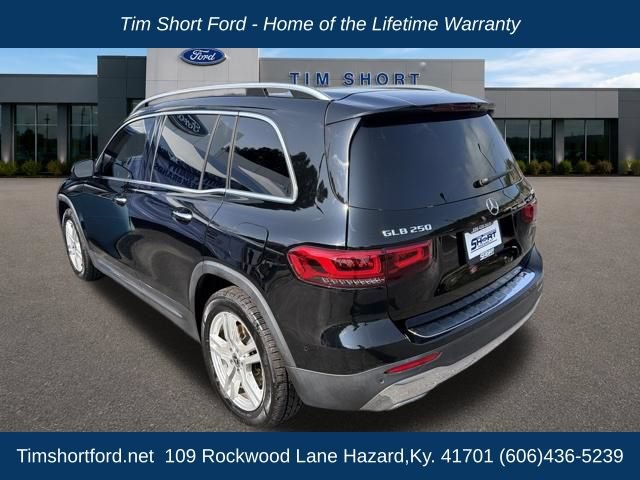 Used 2023 Mercedes-Benz GLB 250 4MATIC w/ Premium Package image 6