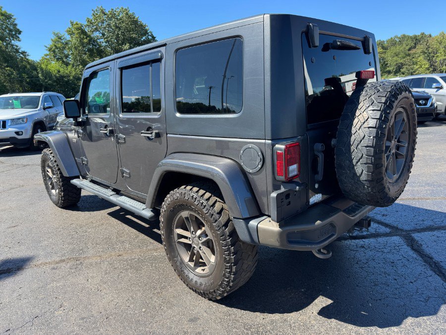 Used 2017 Jeep Wrangler Unlimited Sahara AWD/4WD image 3