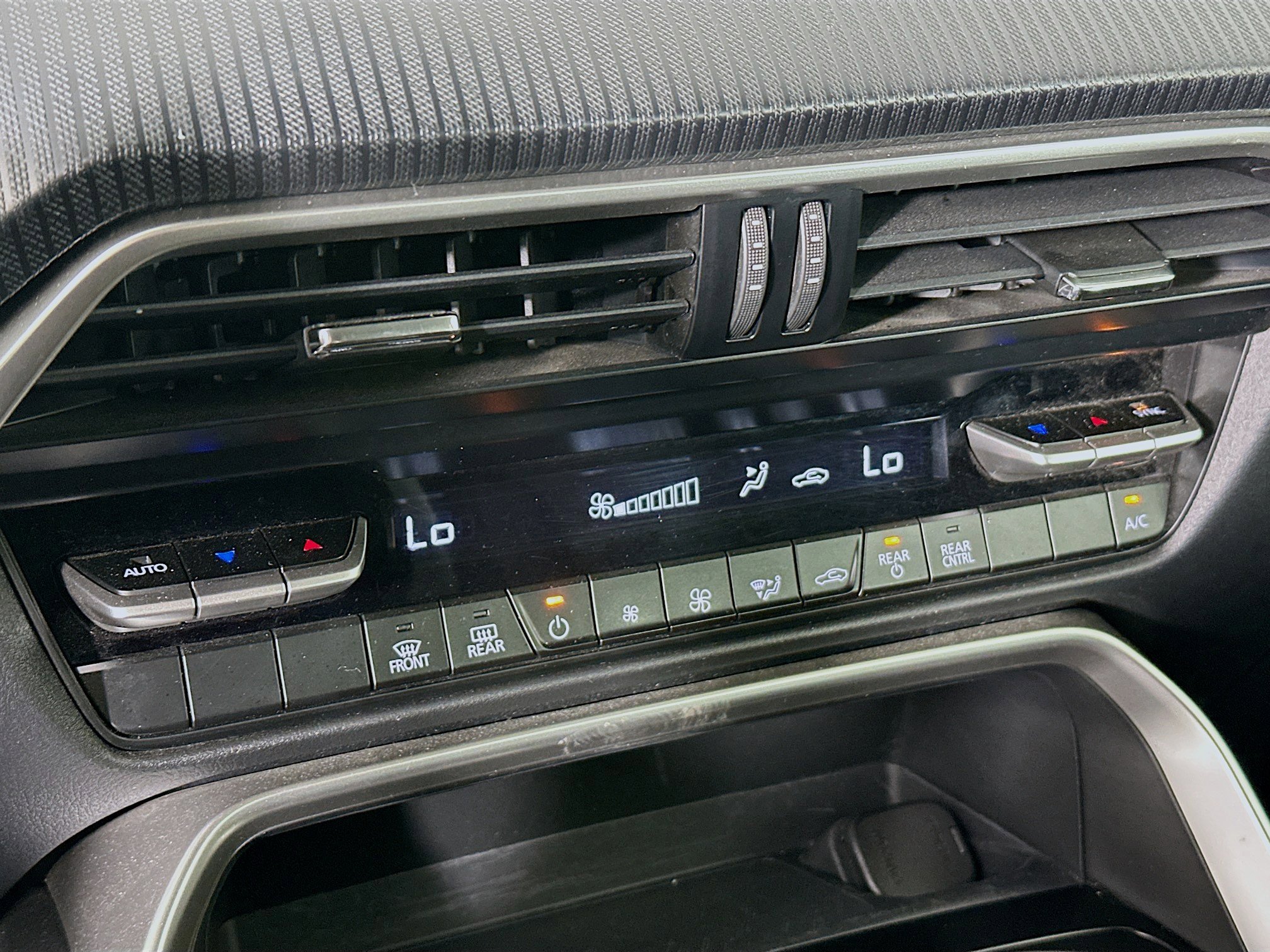 Used 2025 MAZDA CX-90 3.3 Turbo w/ Select Package image 23