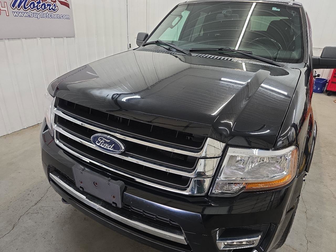 Used 2016 Ford Expedition XLT AWD/4WD image 16