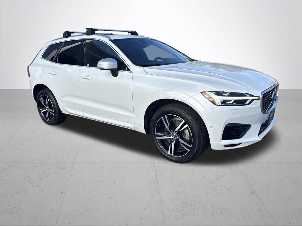 Used 2018 Volvo XC60 T8 R-Design w/ Convenience Package AWD/4WD image 4