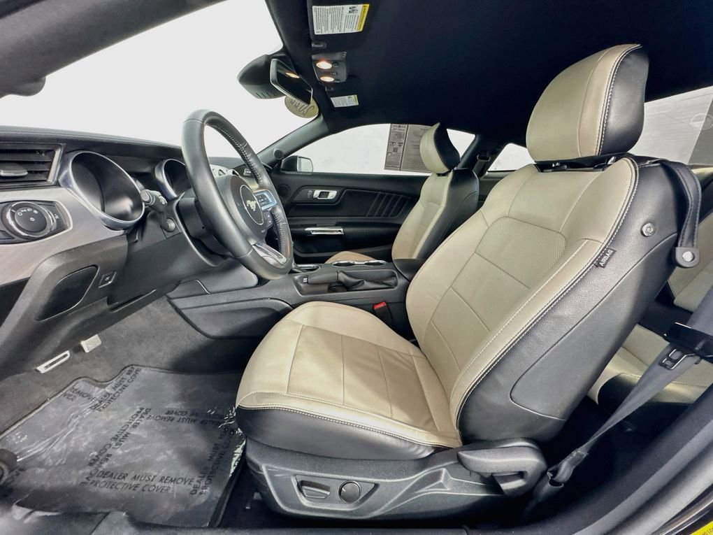 Used 2022 Ford Mustang Premium RWD image 12