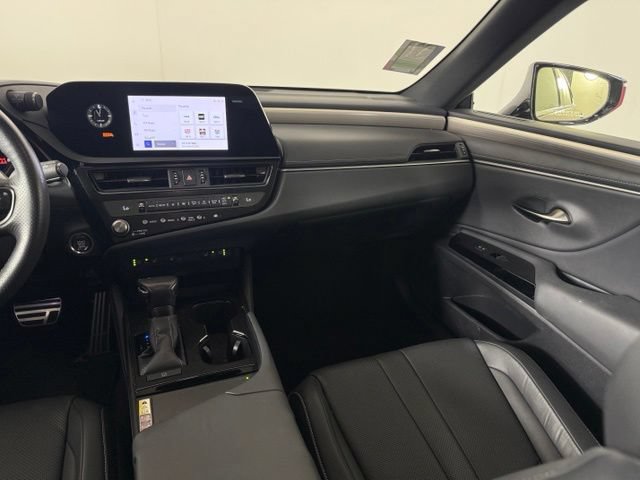 Certified 2024 Lexus ES 350 F Sport w/ Accessory Package (Z2) FWD image 32