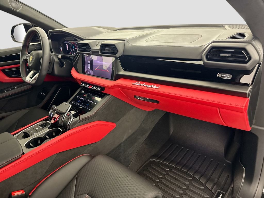 Used 2025 Lamborghini Urus Performante AWD/4WD image 32